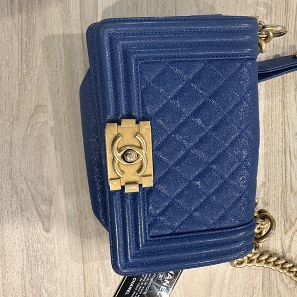 Chanel blue boy bag - Picture 2 of 16